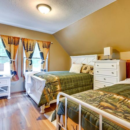 Howard Cabin Rental About 3 Mi To Apple Valley Lake! 마운트버논 외부 사진